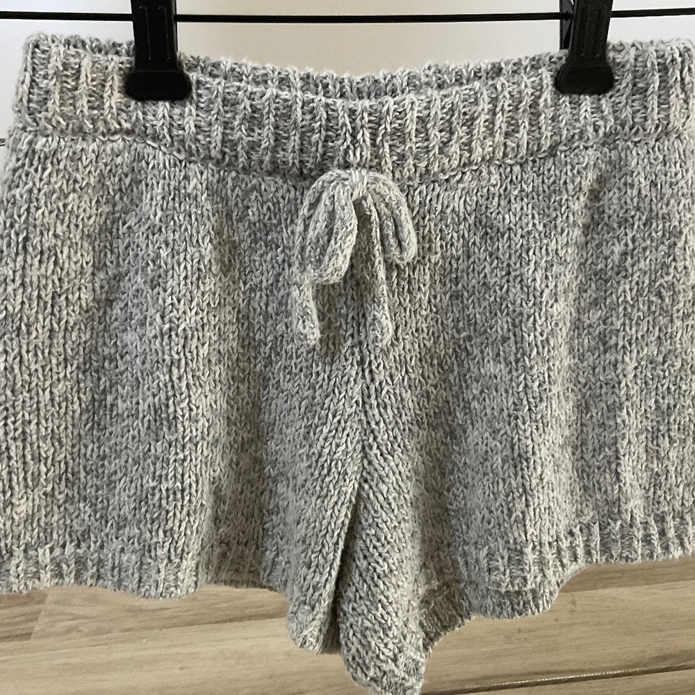 Girls Gianni Bini sweater shorts
